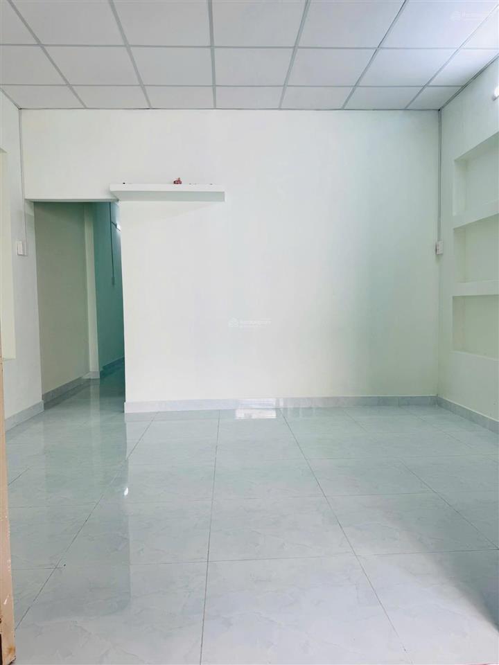 Bán nhà mặt đường ô tô thông thoáng p bình trưng đông, quận 2 cũ