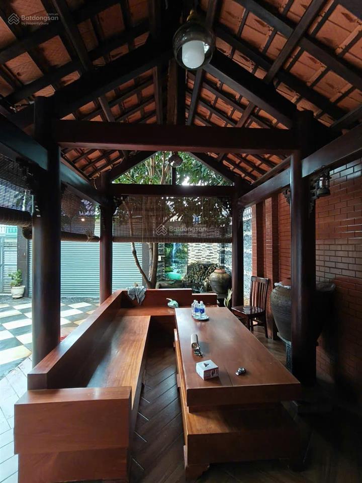 Cho thuê nhà nguyên căn sân vườn 192m2, p. bình trưng tây, quận 2 cũ