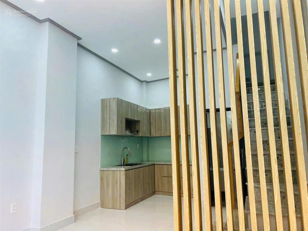 Bán nhà 2 lầu mặt đường ô tô phường cát lái, quận 2 cũ,