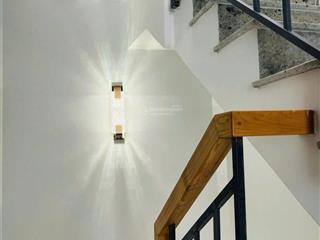 Bán nhà 2 lầu mặt đường ô tô phường cát lái, quận 2 cũ,