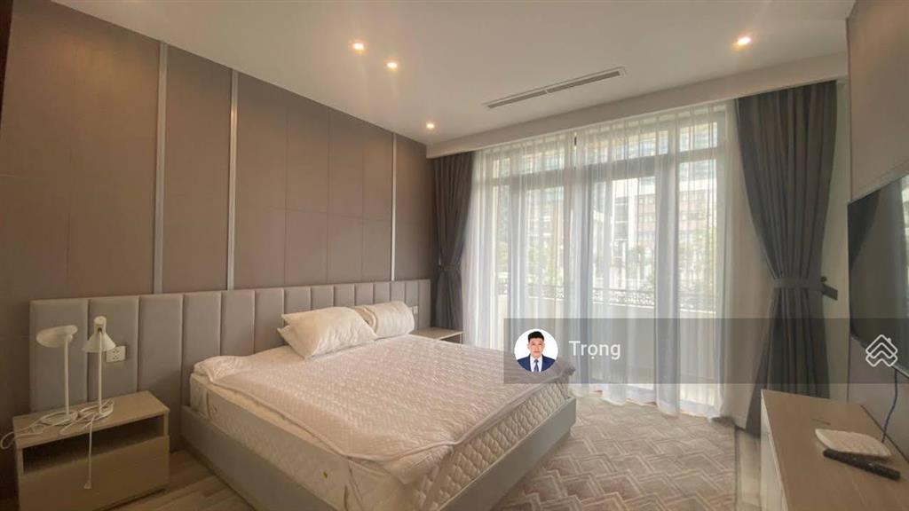 Bán biệt thự vinhomes bason loại 225m2.  0933 384 *** trọng