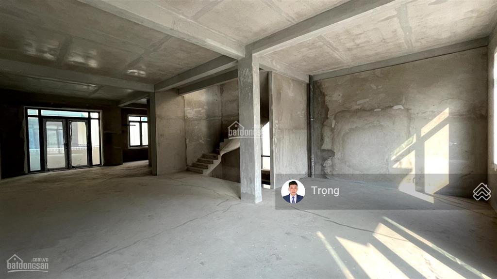Cho thuê biệt thự vinhomes ba son đã hoàn thiện cơ bản, dt 225m2 phù hợp kinh doanh mọi ngành