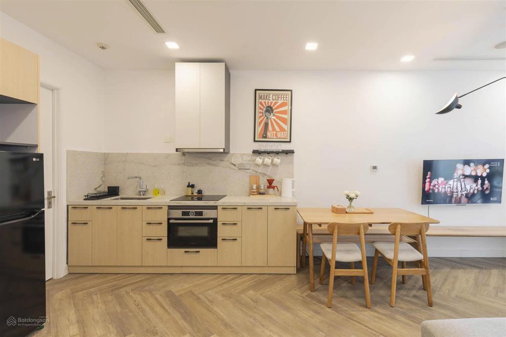 Bán cc 1pn, 1wc, đã có sổ hồng tại vinhomes golden river ba son, tôn đức thắng, 8,8 tỷ, view đẹp