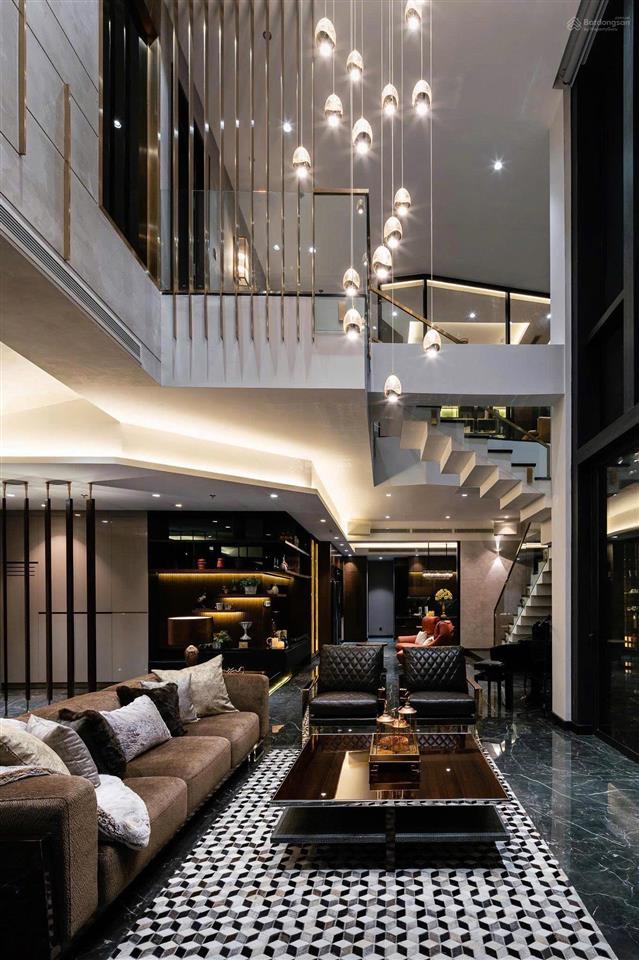 Cho thuê duplex tại vinhomes ba son 280m2 view trực diện sông