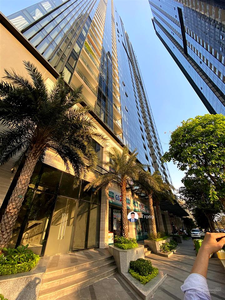 Cho thuê shophouse tầng thương mại tại vinhomes golden river ba son