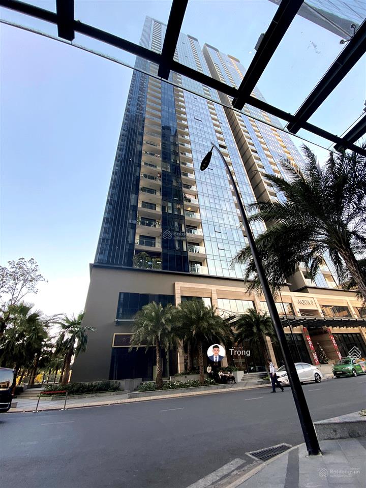 Cho thuê shophouse tầng thương mại tại vinhomes golden river ba son