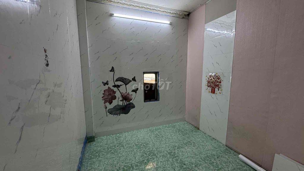 Phòng nhỏ xinh lầu 2 an ninh sạch sẽ tại hẻm Hoàng Diệu