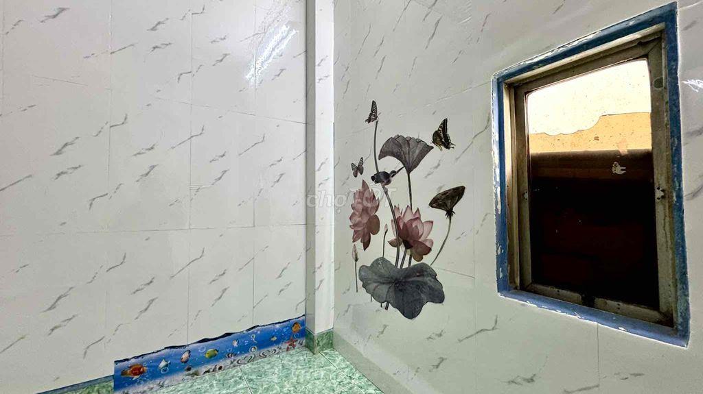 Phòng nhỏ xinh lầu 2 an ninh sạch sẽ tại hẻm Hoàng Diệu