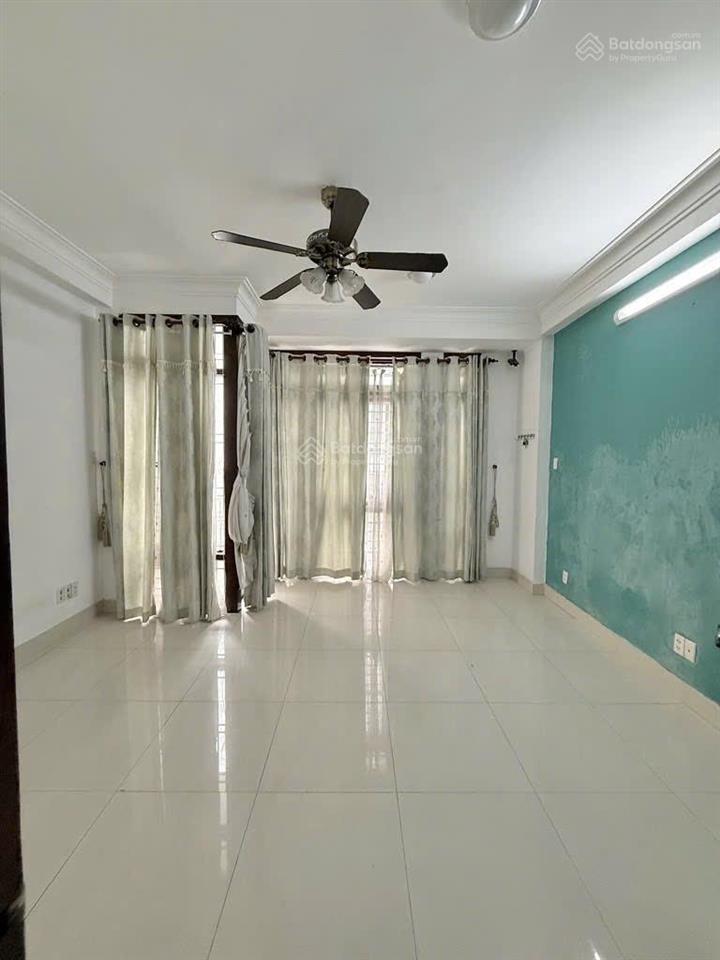 Bán gấp nhà hẻm xe hơi đường hoa lan phú nhuận hầm, 4 tầng 16,4 tỷ