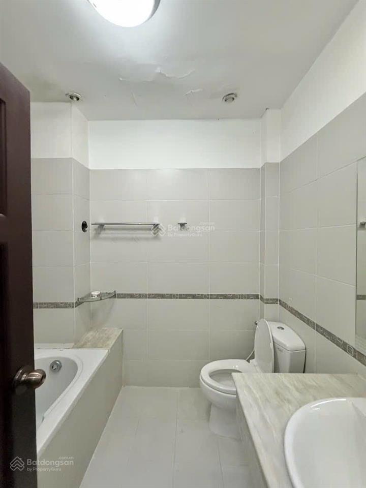 Bán gấp nhà hẻm xe hơi đường hoa lan phú nhuận hầm, 4 tầng 16,4 tỷ