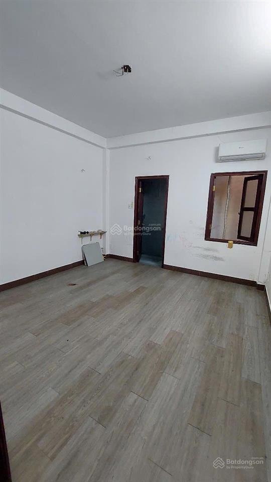 Hoa lan phú nhuận 4x16m, 4 tầng, 5pn, nhà mới đẹp 35 triệu/tháng