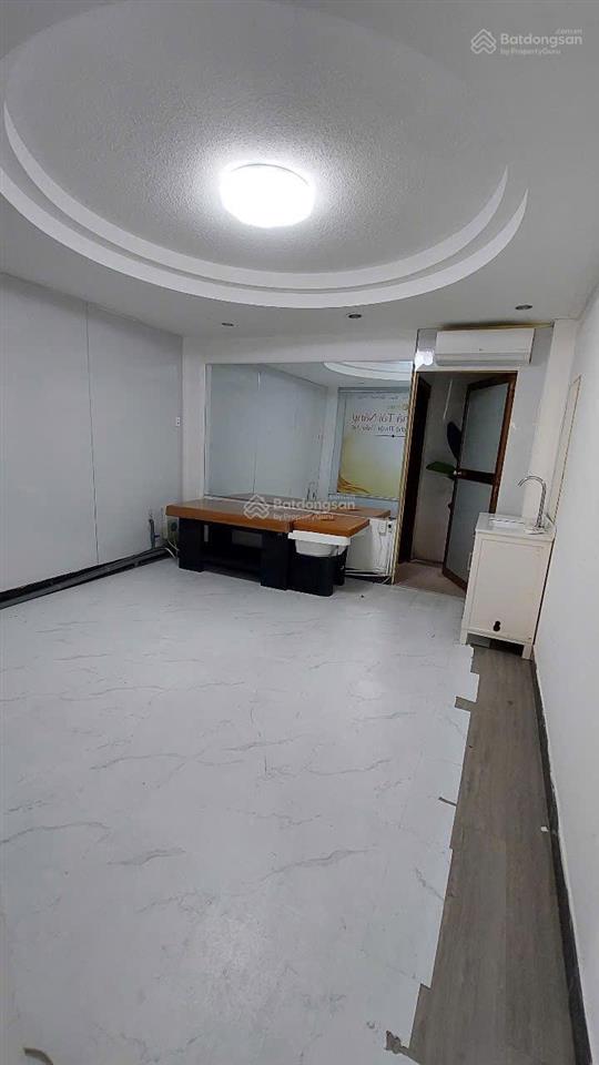 Hoa lan phú nhuận 4x16m, 4 tầng, 5pn, nhà mới đẹp 35 triệu/tháng