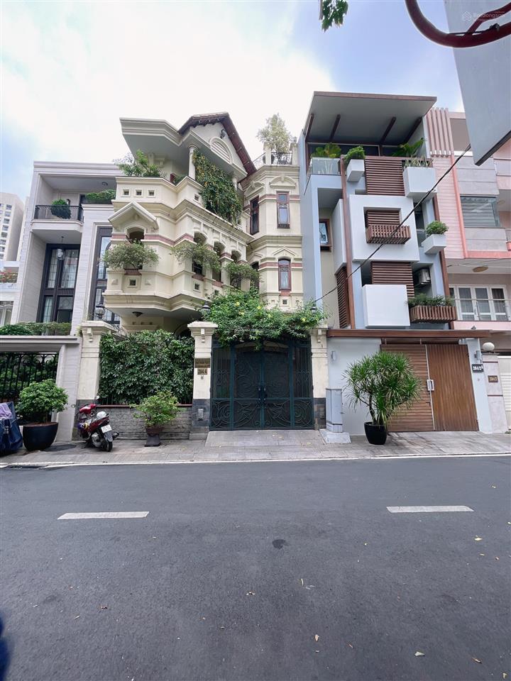 Siêu phẩm biệt thự nguyễn trọng tuyển pn  7,5x21m, 4 tầng mới đẹp lung linh