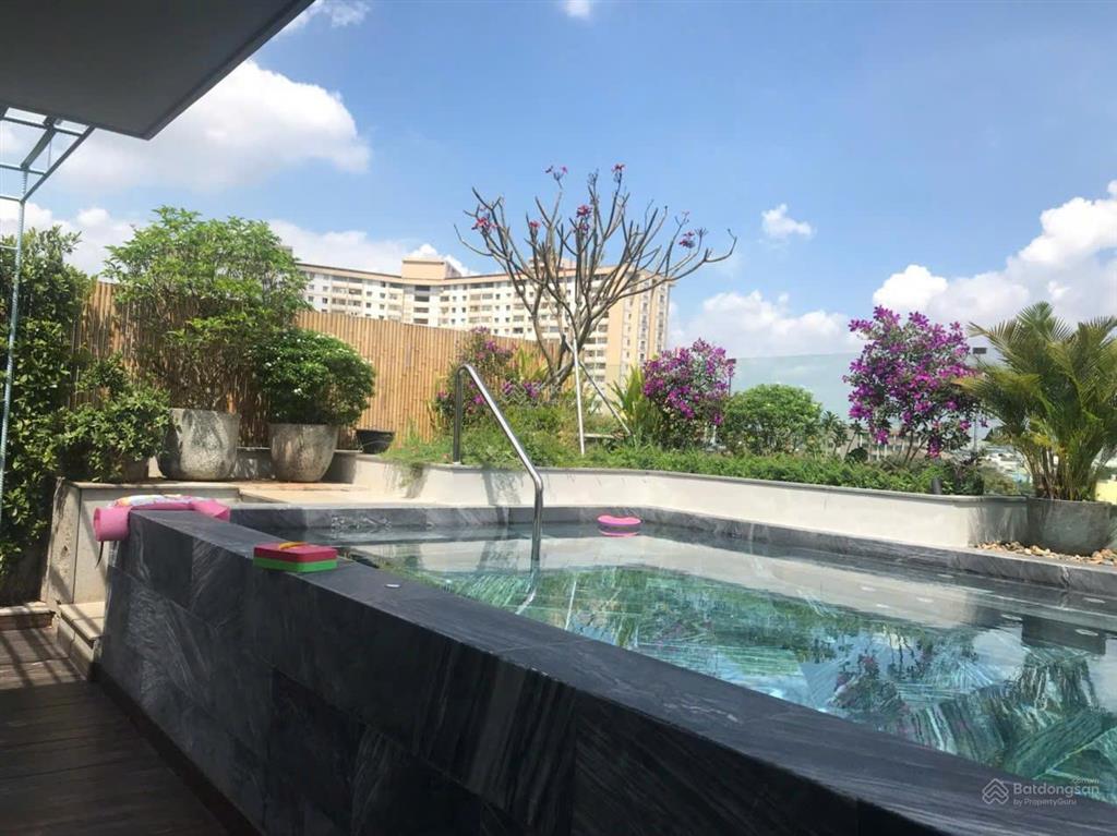 Giảm 20 tỷ ngang 13x20m, biệt thự có hồ bơi trung tâm q.1