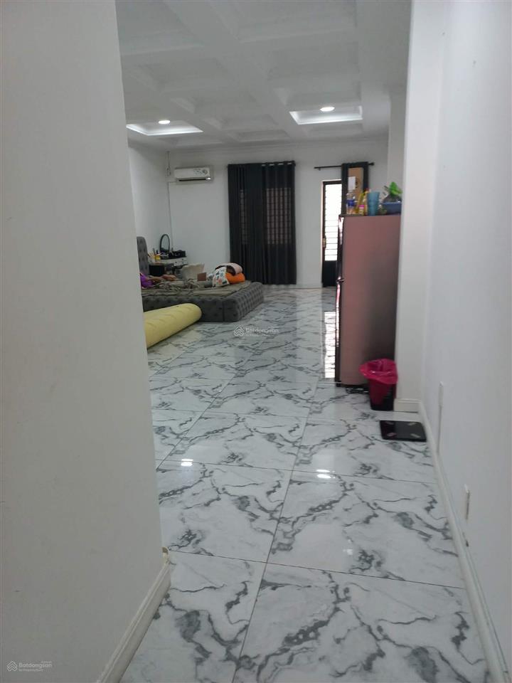 Lê văn sỹ q.3 dt 5x25m, 4 tầng nhà mới 40 triệu