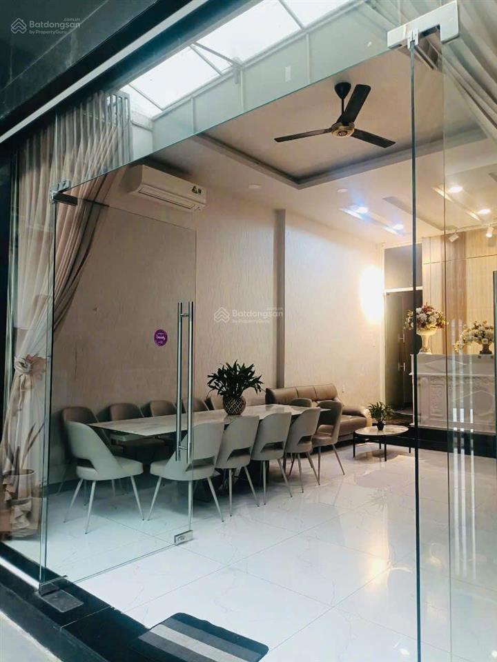 Biệt thự mai thị lựu, p. tân định tp.hcm, 9,5x14m 4 tầng  thang máy 3x tỷ