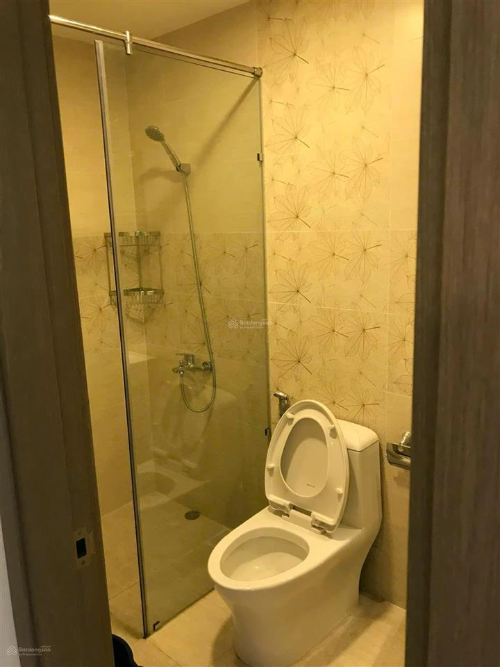 Cho thuê 2 pn chung cư riva park lâu cao view bitexco thoáng rộng xem nhà 24/24