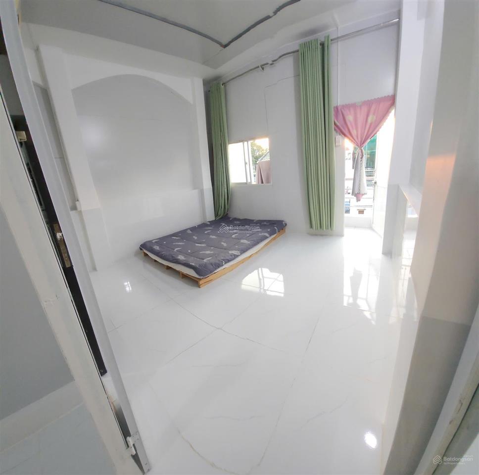 Phòng trọ mới có ban công gần cầu thị nghè quận bình thạnh giá 4tr5