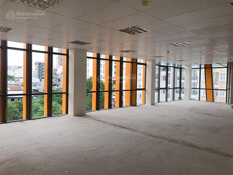 Cho thuê văn phòng bcons 2 đường ung văn khiêm bình thạnh dt 300m2.  0906 391 ***
