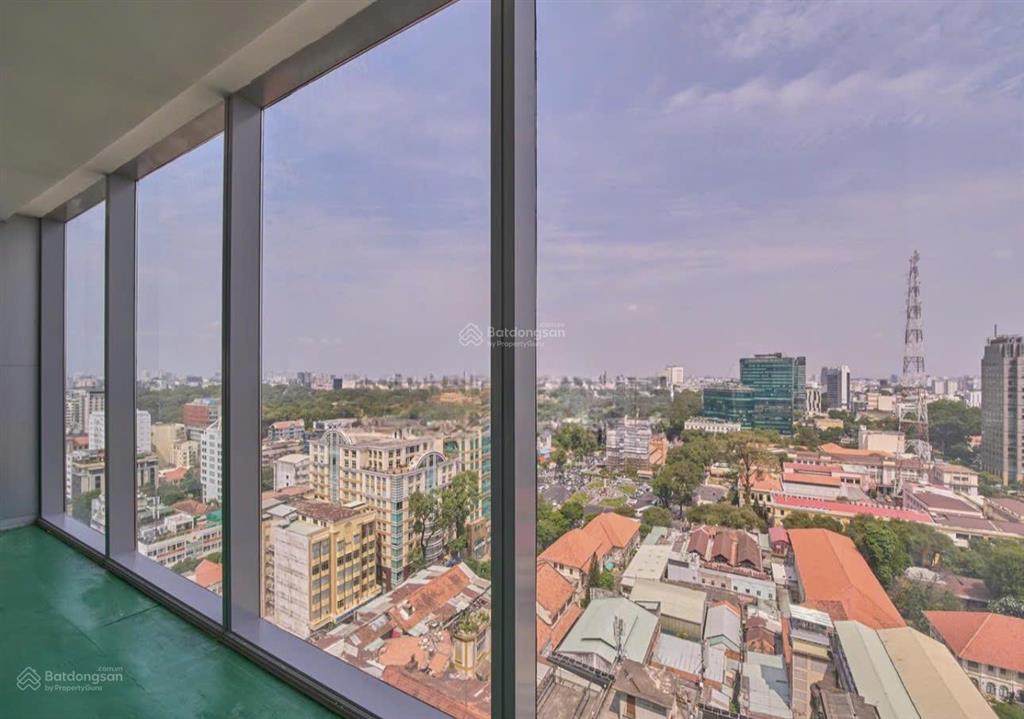 Vincom center văn phòng cho thuê quận 1 đường đồng khởi. dt 200m2.  0906 391 ***