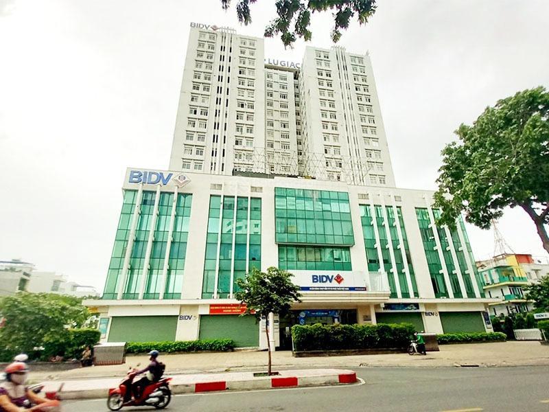 Cho thuê văn phòng quận 11  lữ gia plaza, đường lữ gia. dt 200m2.  0906 391 ***