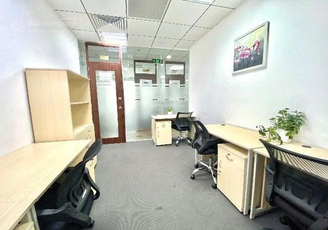 Cho thuê trọn gói giá rẻ tại tòa nhà viettel complex, cmt8, quận 10. dt 20m2. đt 0906 391 ***
