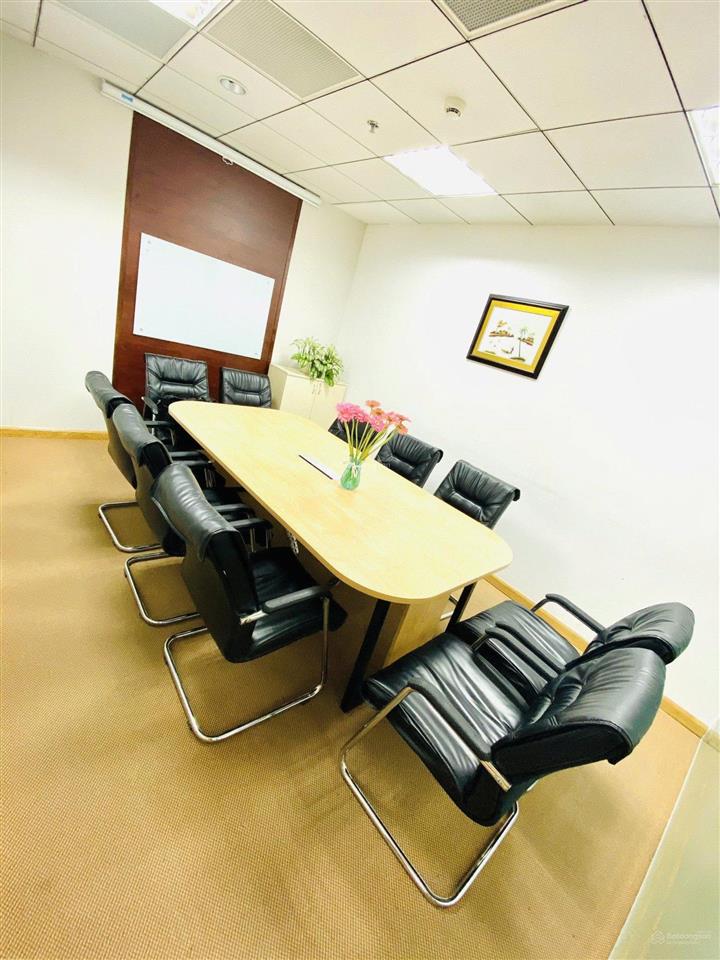 Cho thuê trọn gói giá rẻ tại tòa nhà viettel complex, cmt8, quận 10. dt 20m2. đt 0906 391 ***