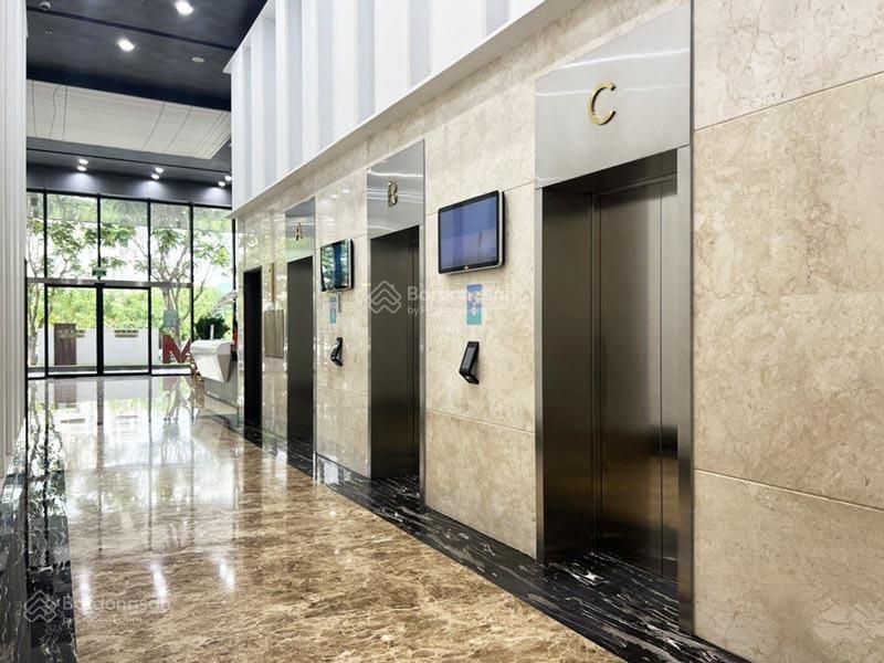 Mbuilding văn phòng cho thuê, phường tân phú, quận 7. dt 200m2.  0906 391 ***