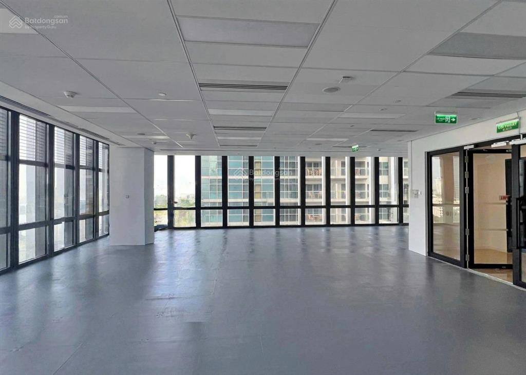Cho thuê văn phòng tòa nhà ngôi nhà đức đường lê duẩn, quận 1. dt 200m2.  0906 391 ***