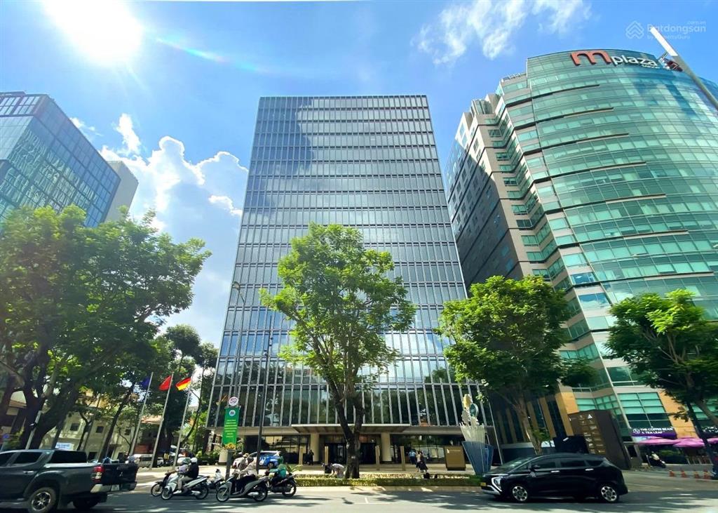 Cho thuê văn phòng tòa nhà ngôi nhà đức đường lê duẩn, quận 1. dt 200m2.  0906 391 ***