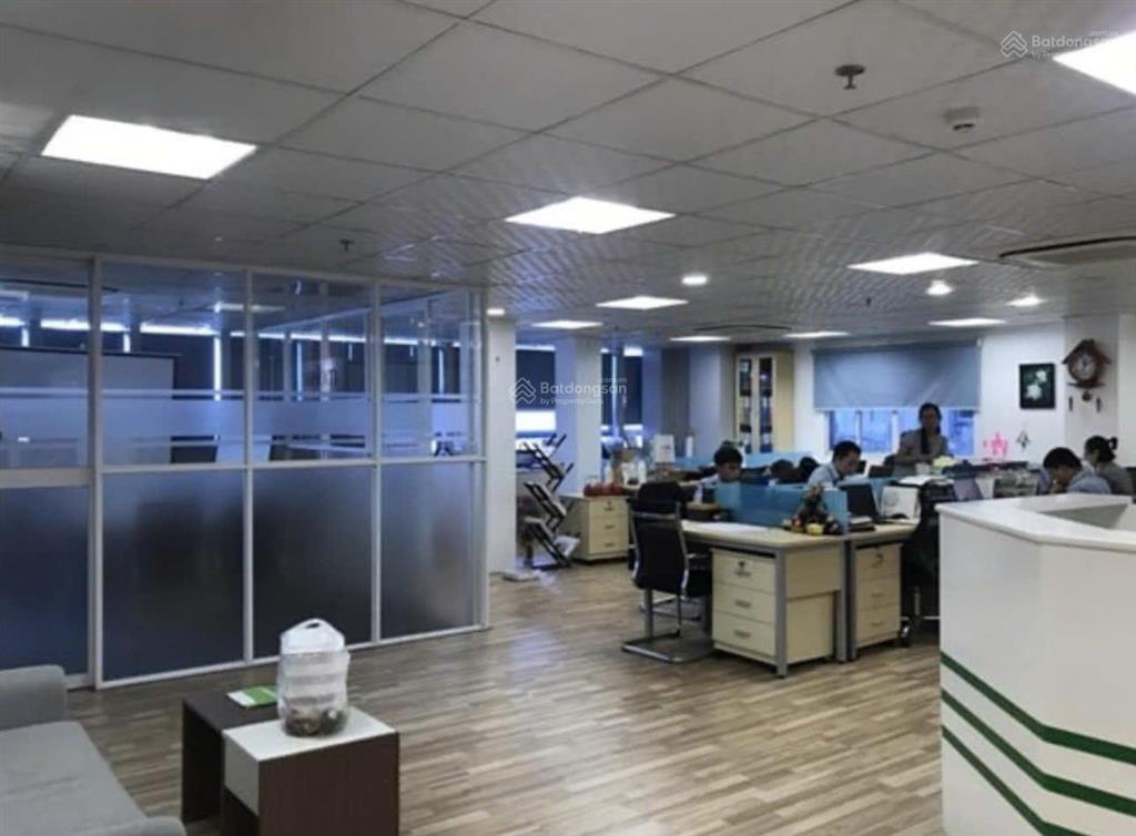 Cho thuê văn phòng quận 1 hpl building đường nguyễn văn thủ, p. đakao. dt 115m2.  0906 391 ***
