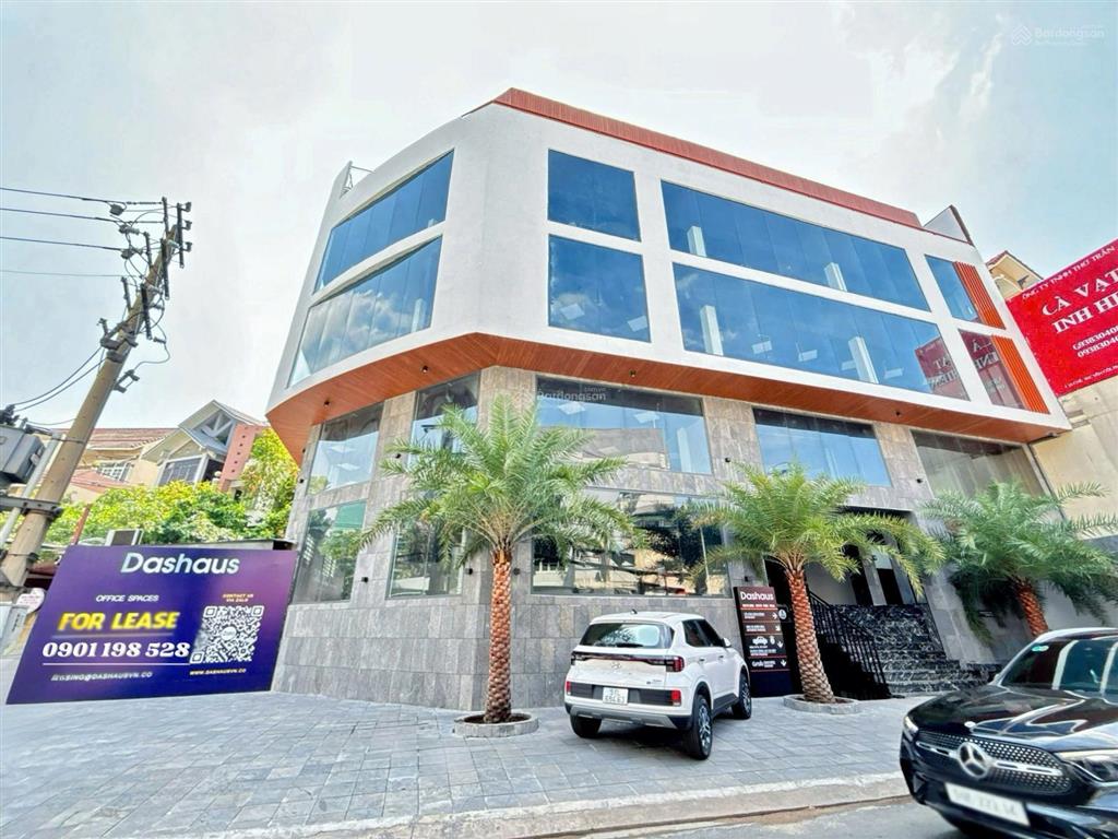 Dashaus building văn phòng cho thuê đường vân côi, tân bình. dt 130m2.  0906 391 ***
