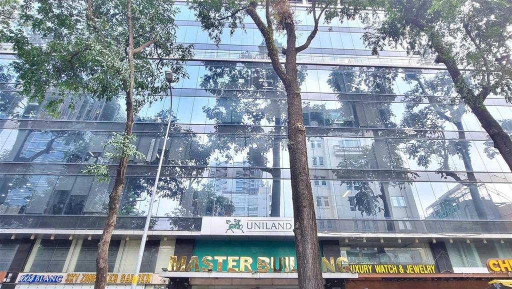 Cho thuê văn phòng master building, đường trần cao vân, quận 3. dt 200m2.  0906 391 ***