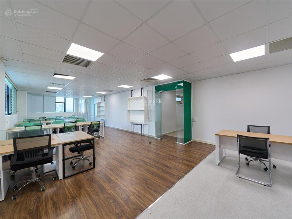 K&m tower văn phòng cho thuê đường ung văn khiêm, bình thạnh. dt 150m2.  0906 391 ***
