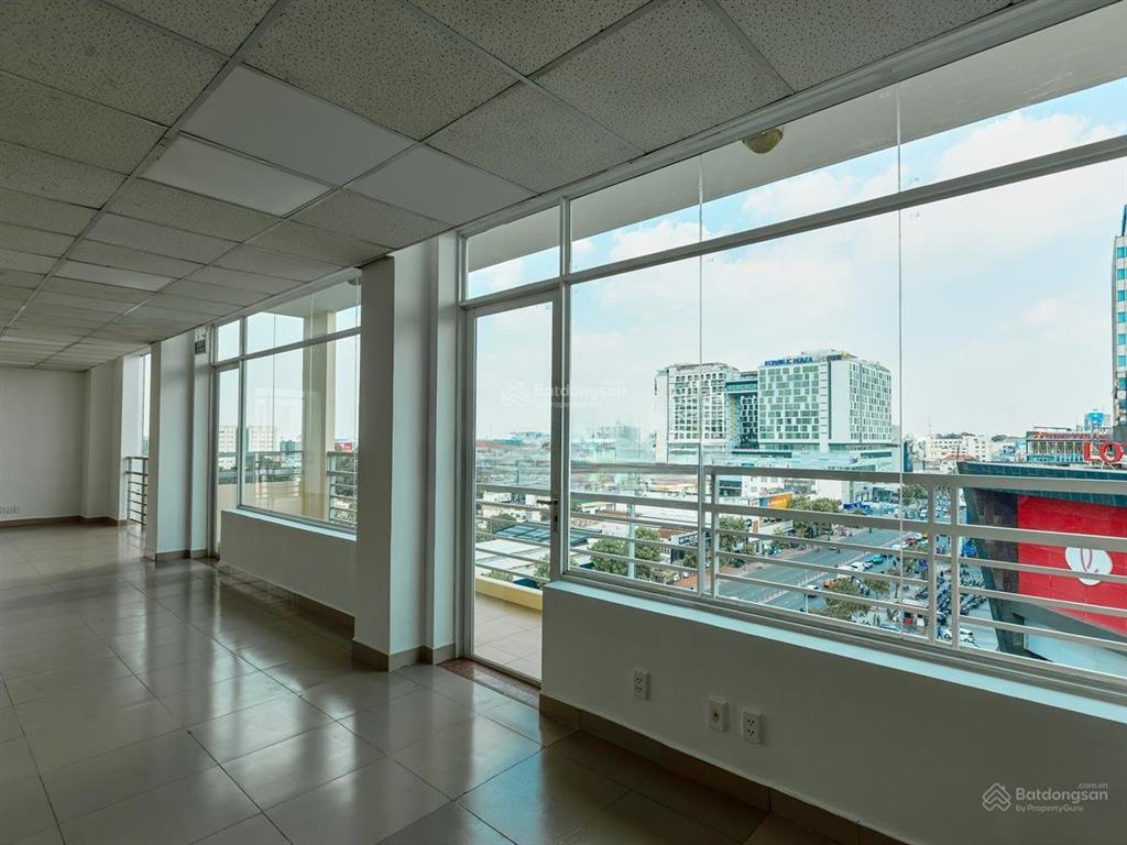 Vno building văn phòng cho thuê 105 cộng hòa, tân bình, dt 100m2.  0906 391 ***