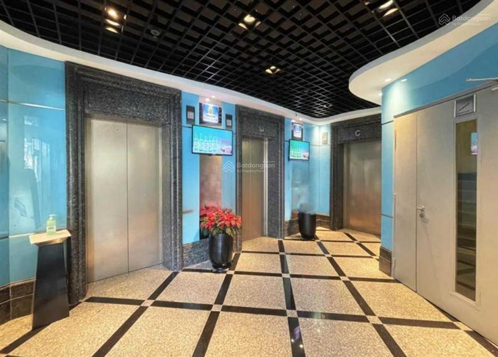 Cho thuê văn phòng petrovietnam tower đường lê duẩn, quận 1. dt 100m2.  0906 391 ***