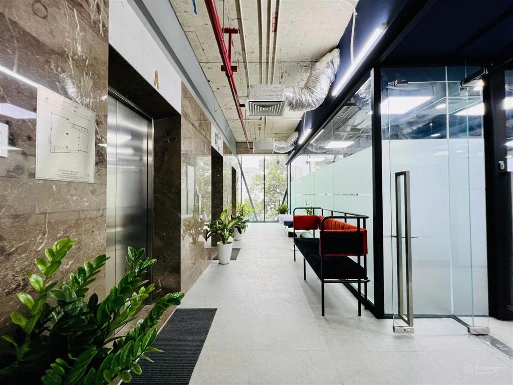 Cho thuê văn phòng trọn gói giá tốt tại quận 1  với đa dạng diện tích.  0906 391 ***  zalo