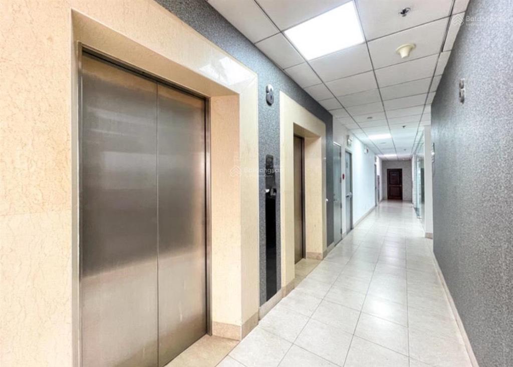 Văn phòng miss áo dài đường nguyễn trung ngạn, phường bến nghé, quận 1. dt 130m2.  0906 391 ***