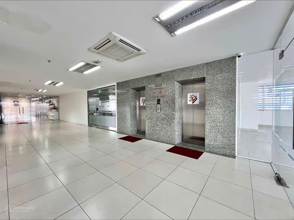 Cho thuê văn phòng quận 1 đường võ văn kiệt  samco building, dt 200m2,  0906 391 ***