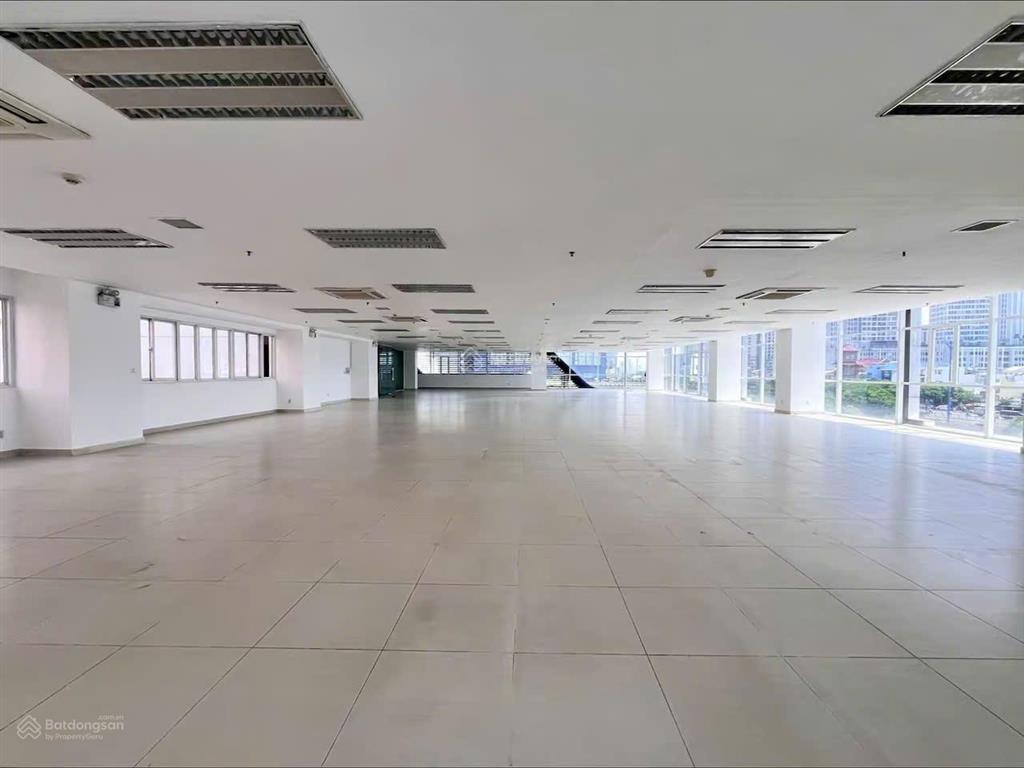 Cho thuê văn phòng quận 1 đường võ văn kiệt  samco building, dt 200m2,  0906 391 ***