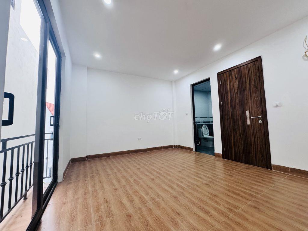 Cho thuê nhà 4 tầng cạnh sân bóng xóm Đồng Xã, Chương Mỹ