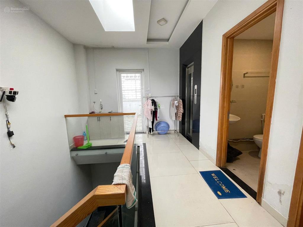 Phòng cho thuê đầy đủ nội thất tại nhà phố pegasuite 1, có thang máy, ban công lớn, chỉ 4,5 triệu