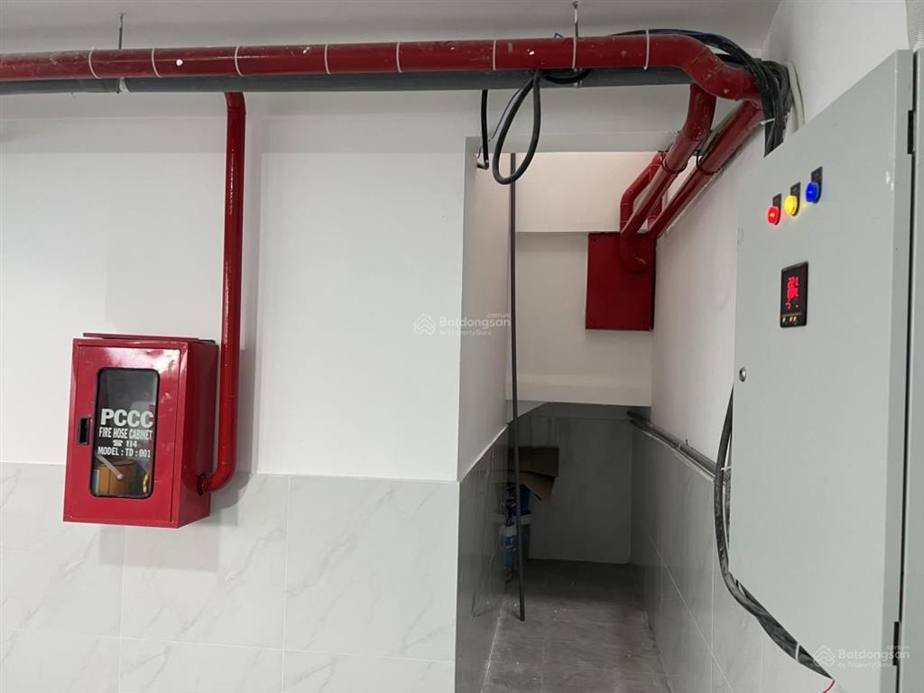 Cho thuê tòa nhà văn phòng mt đường, p.thới an,diện tích 9x30 7 lầu