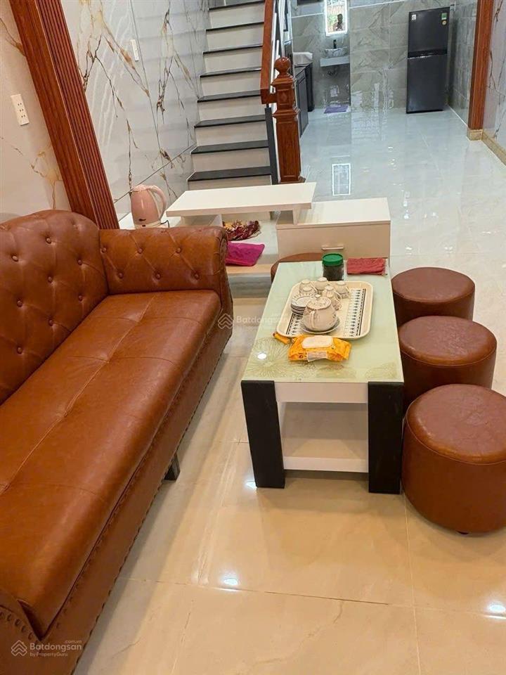 Nhà mới 3,5x15 1 lầu 2 phòng hủ full nội thất