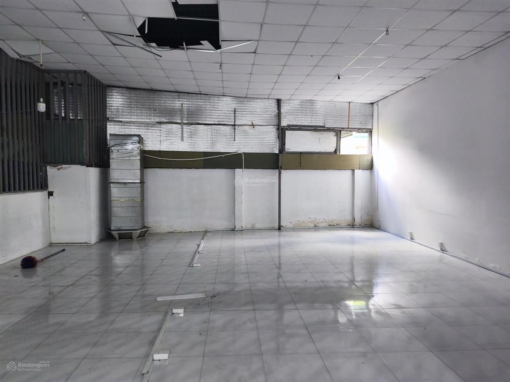Cho thuê xưởng may 700m² giá 40tr gò vấp