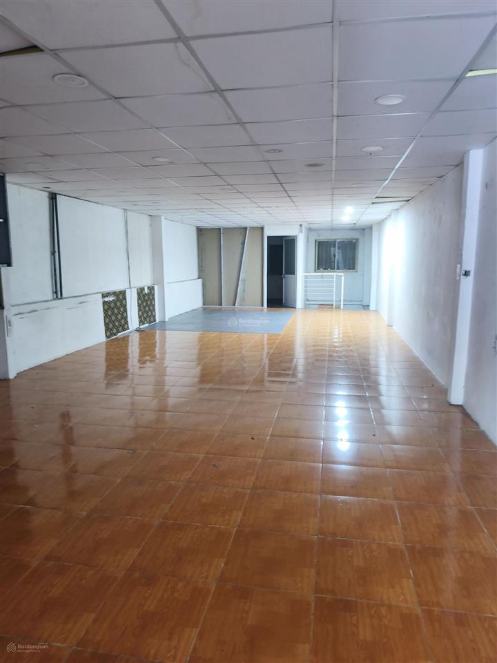 Cho thuê nhà 5x30, 1 trệt 1 lầu, trống suốt, phù hợp làm kho hàng