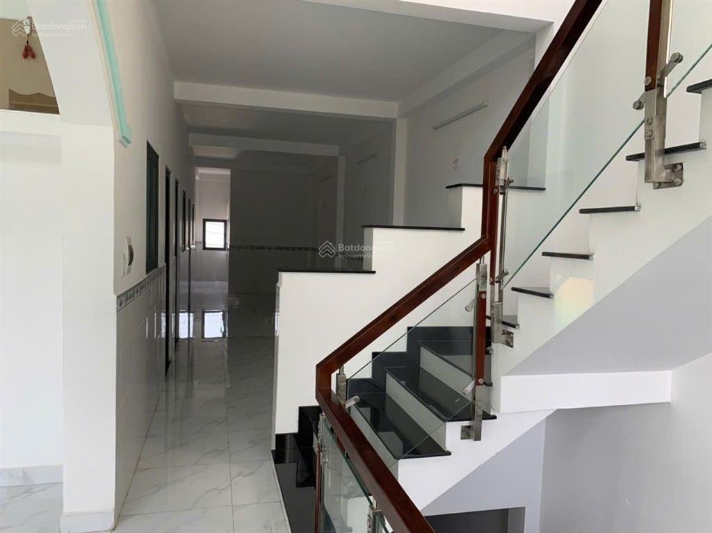Nhà mới hẻm xe tải 8x20m trống suốt phan huy ích