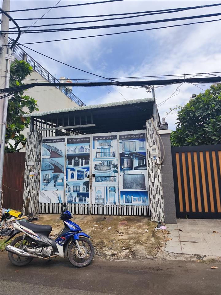 Mặt bằng kho xưởng 5x30m trống suốt giá rẻ