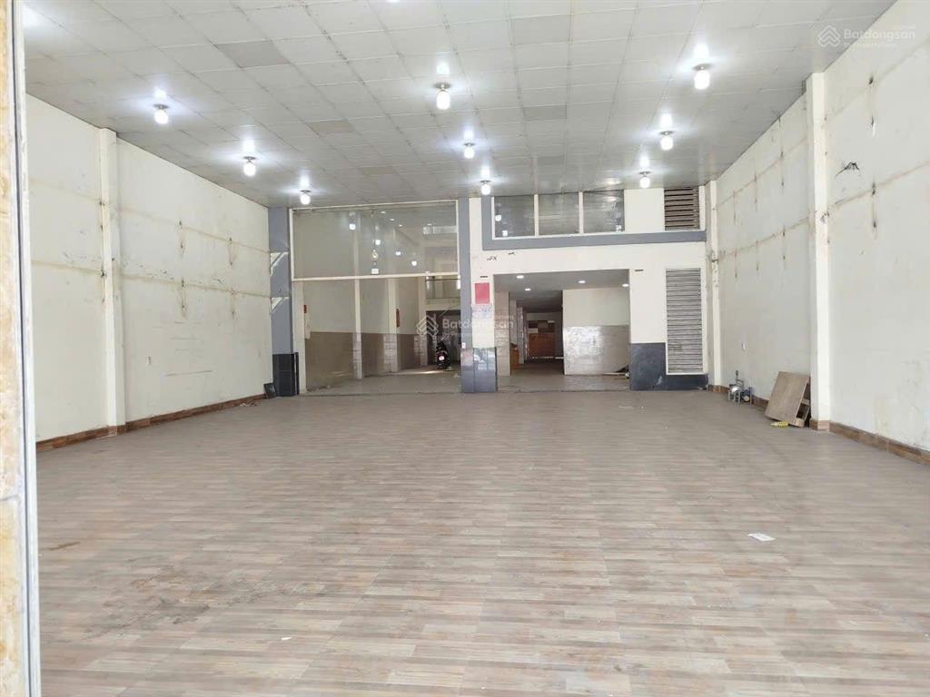Cho thuê nhà mặt tiền 10x50, 3 lầu kinh doanh buôn bán gò vấp