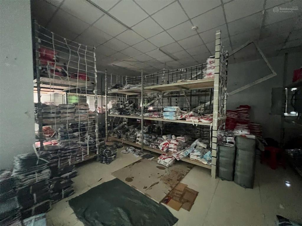 Nhà 7(11)*18 2 lầu nguyễn văn quá